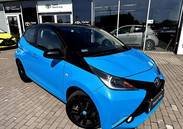 Toyota Aygo cena 38900 przebieg: 79900, rok produkcji 2015 z Prochowice małe 191